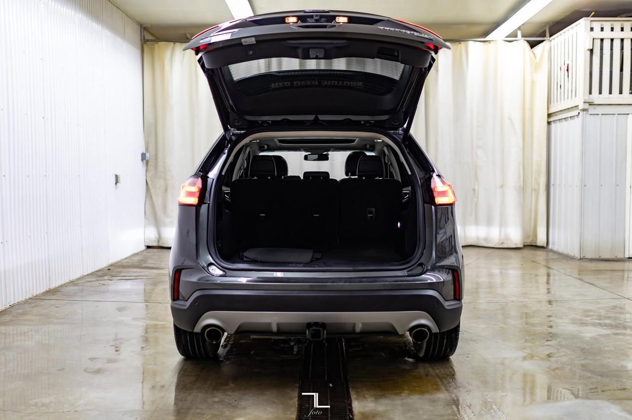 2019 Ford Edge AWD Titanium Leather Roof Nav BCam Red Deer AB