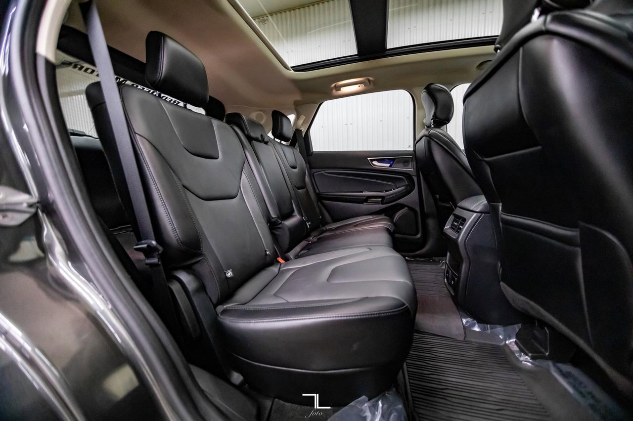 2019 Ford Edge AWD Titanium Leather Roof Nav BCam Red Deer AB