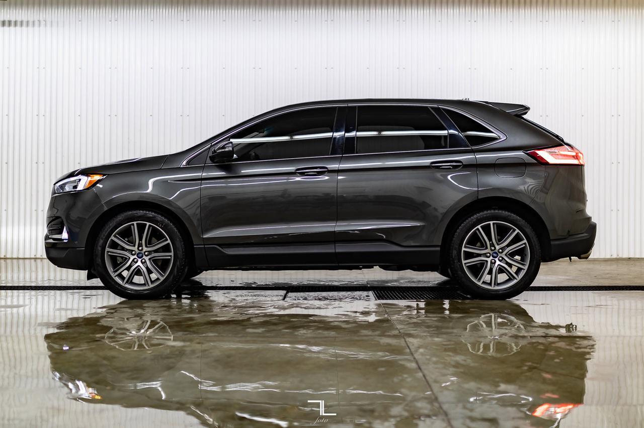 2019 Ford Edge AWD Titanium Leather Roof Nav BCam Red Deer AB