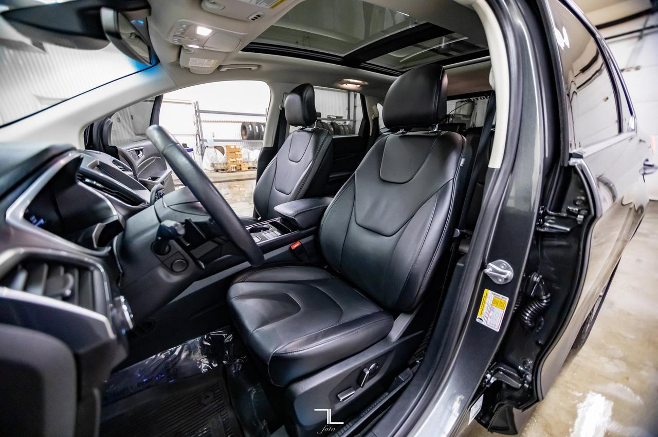 2019 Ford Edge AWD Titanium Leather Roof Nav BCam Red Deer AB