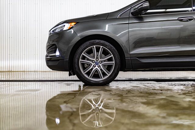 2019 Ford Edge AWD Titanium Leather Roof Nav BCam Red Deer AB