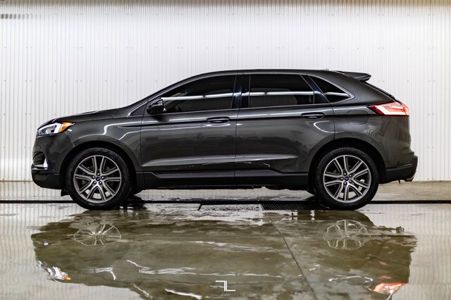 2019 Ford Edge AWD Titanium Leather Roof Nav BCam Red Deer AB