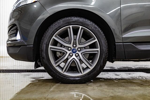 2019 Ford Edge AWD Titanium Leather Roof Nav BCam Red Deer AB