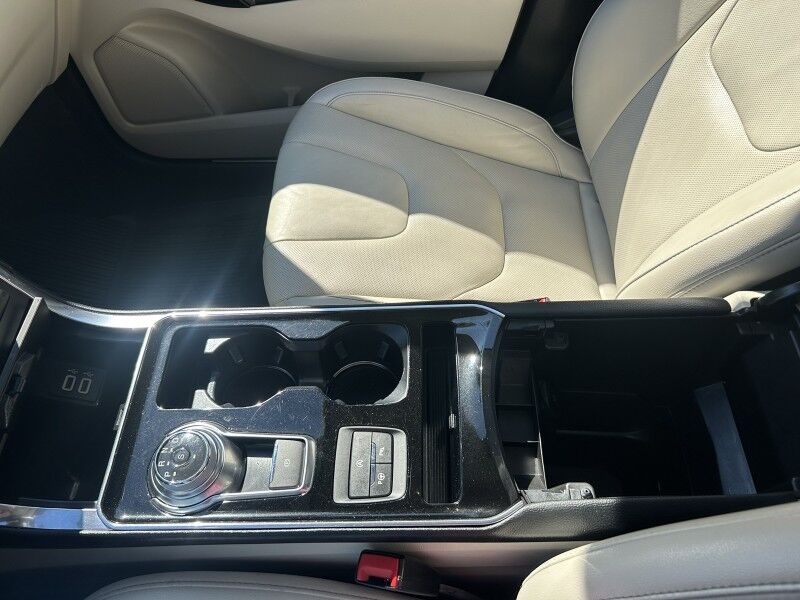 2019 Ford Edge Titanium - ELITE PACKAGE - EXTRA CLEAN Whitinsville MA