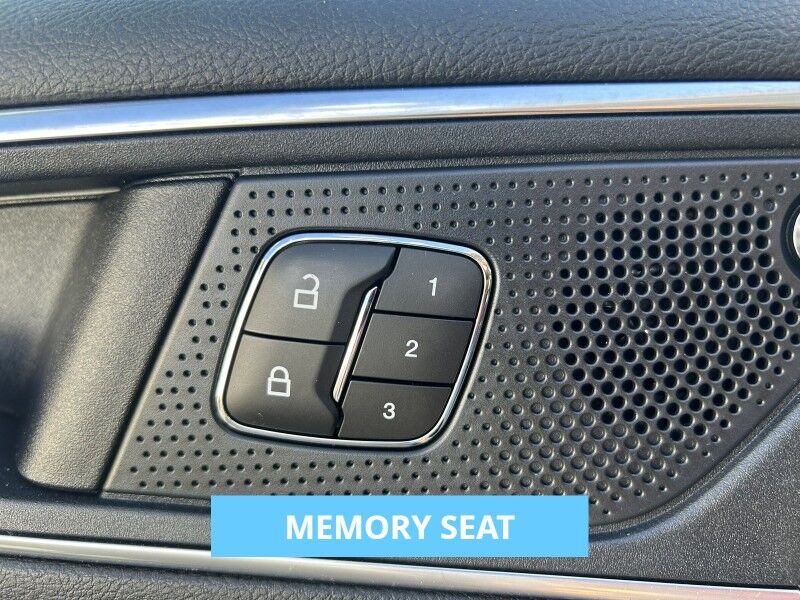 2019 Ford Edge Titanium - ELITE PACKAGE - EXTRA CLEAN Whitinsville MA