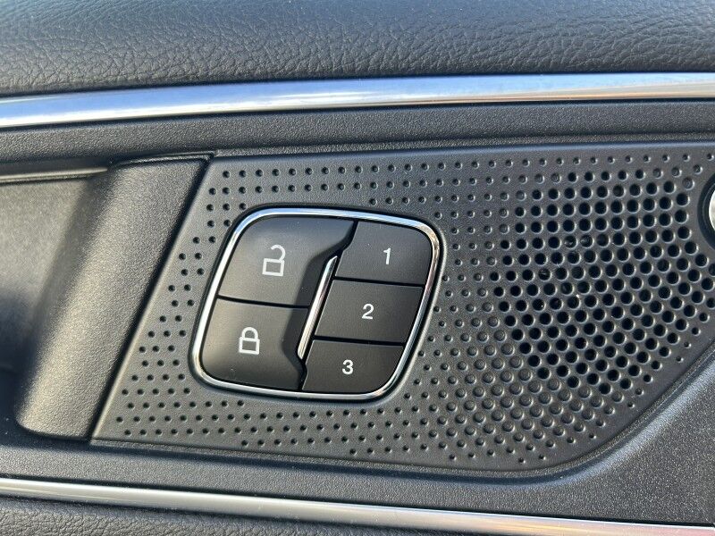 2019 Ford Edge Titanium - ELITE PACKAGE - EXTRA CLEAN Whitinsville MA
