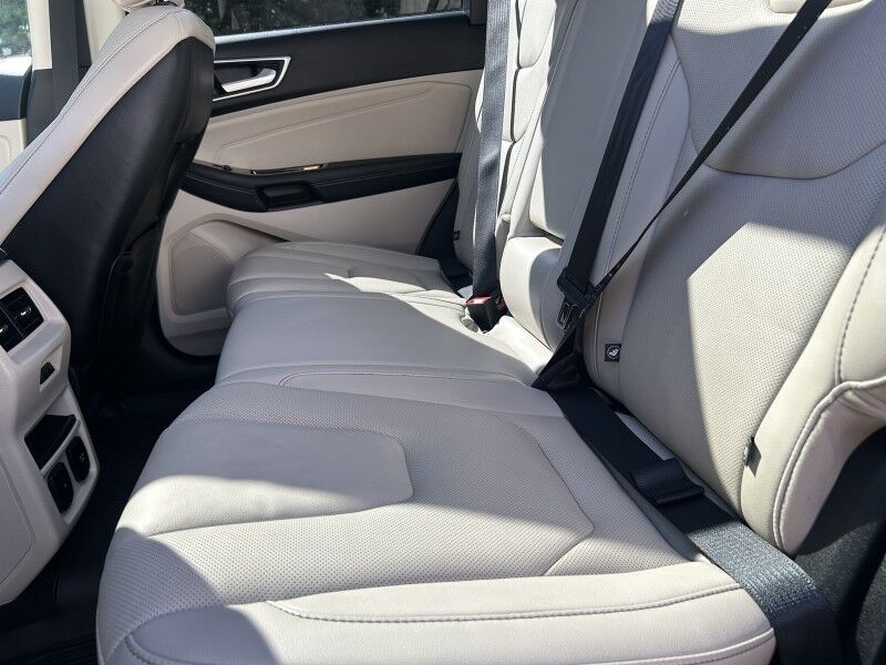 2019 Ford Edge Titanium - ELITE PACKAGE - EXTRA CLEAN Webster MA