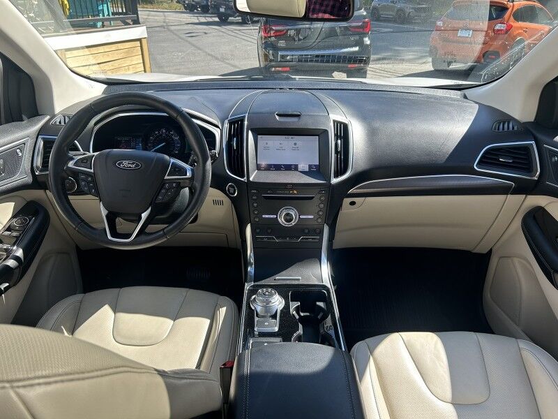 2019 Ford Edge Titanium - ELITE PACKAGE - EXTRA CLEAN Webster MA
