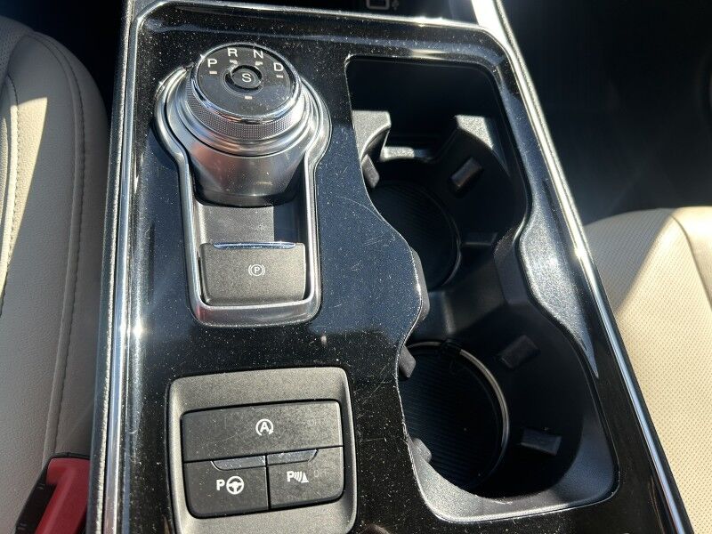 2019 Ford Edge Titanium - ELITE PACKAGE - EXTRA CLEAN Webster MA