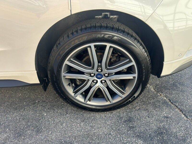 2019 Ford Edge Titanium - ELITE PACKAGE - EXTRA CLEAN Webster MA