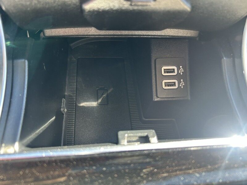 2019 Ford Edge Titanium - ELITE PACKAGE - EXTRA CLEAN Webster MA