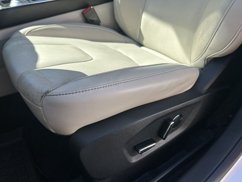 2019 Ford Edge Titanium - ELITE PACKAGE - EXTRA CLEAN Webster MA