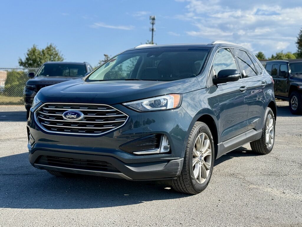 2019 Ford Edge Titanium Crestwood KY