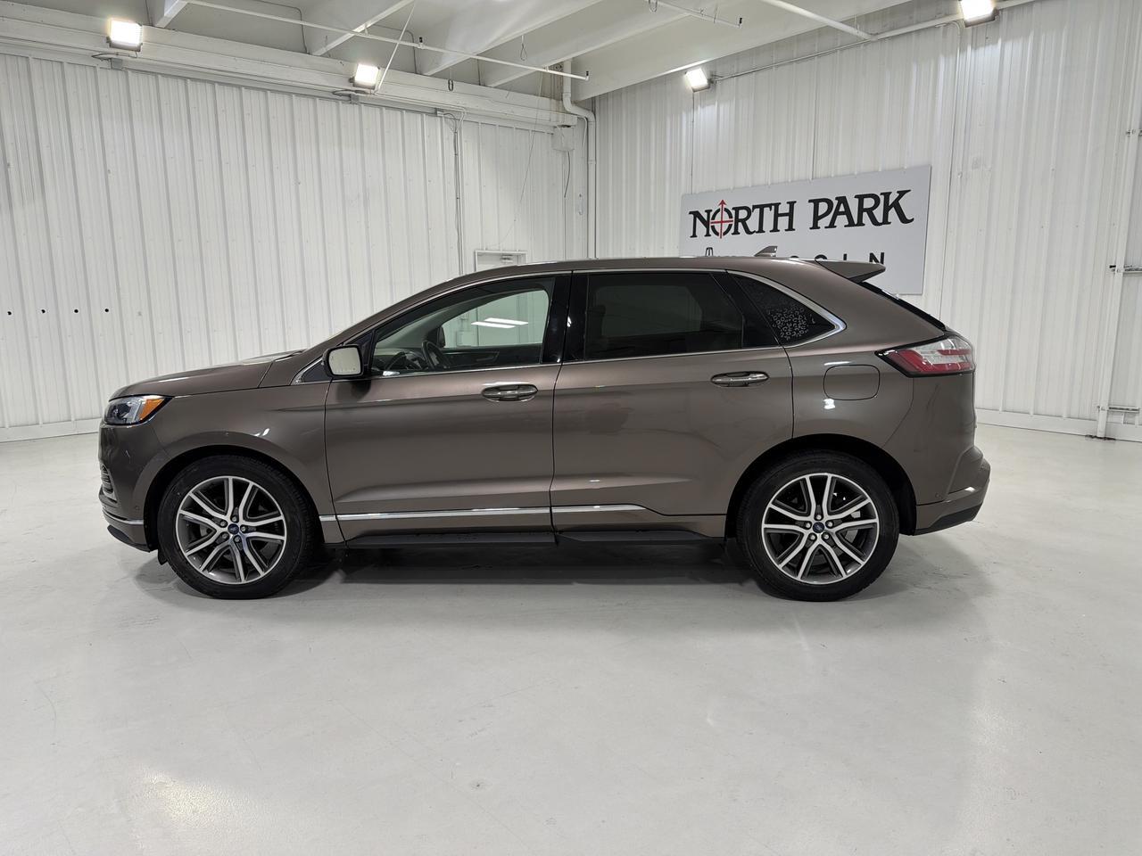 2019 Ford Edge Titanium