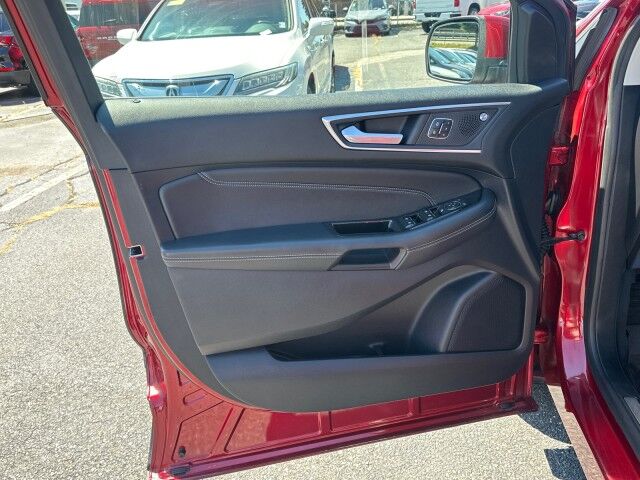 2019 Ford Edge Titanium Worcester MA