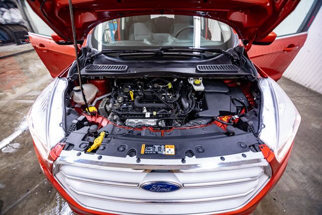 2019 Ford Escape AWD SE PSeat BCam Red Deer AB