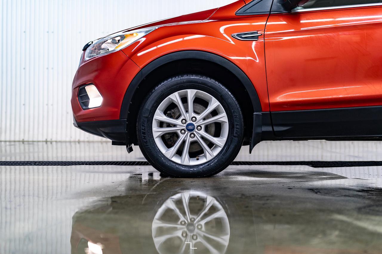 2019 Ford Escape AWD SE PSeat BCam Red Deer AB