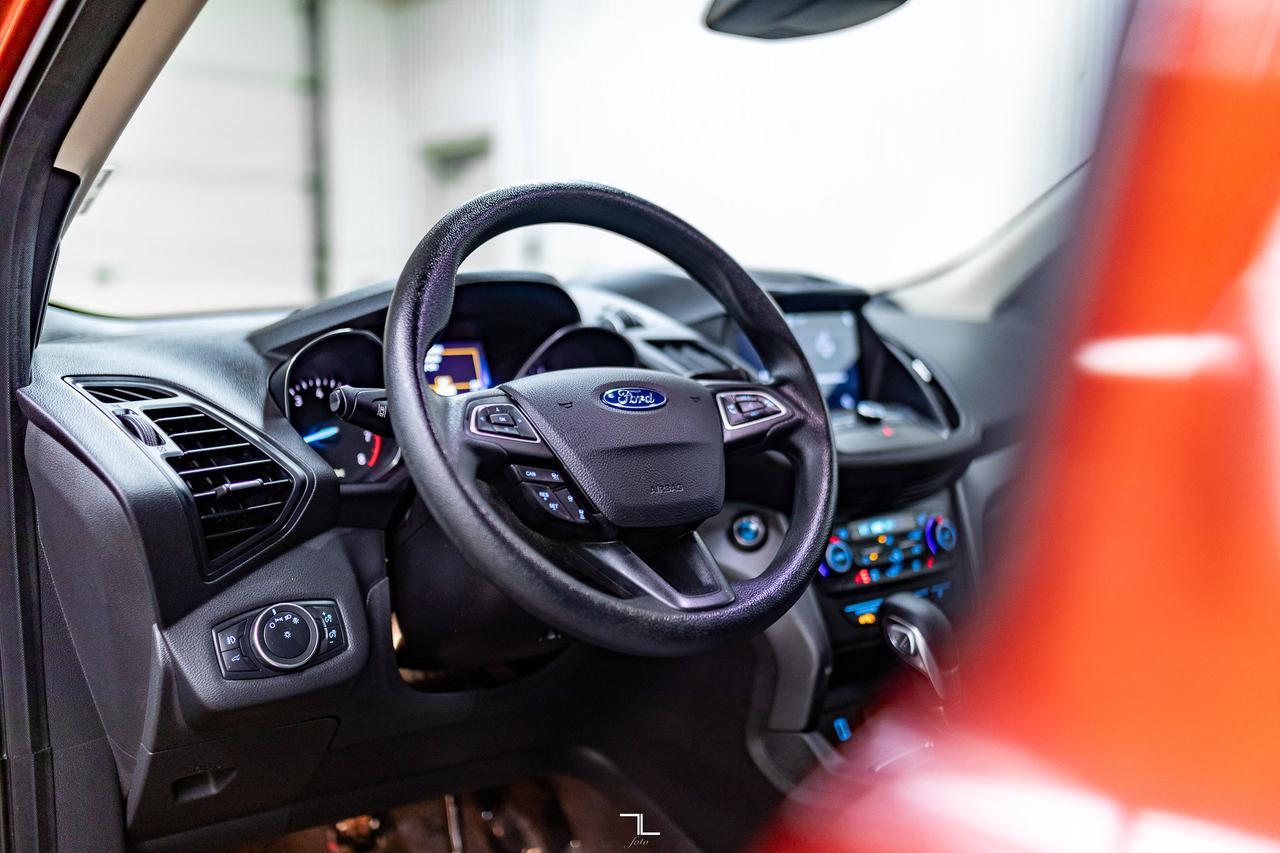 2019 Ford Escape AWD SE PSeat BCam Red Deer AB