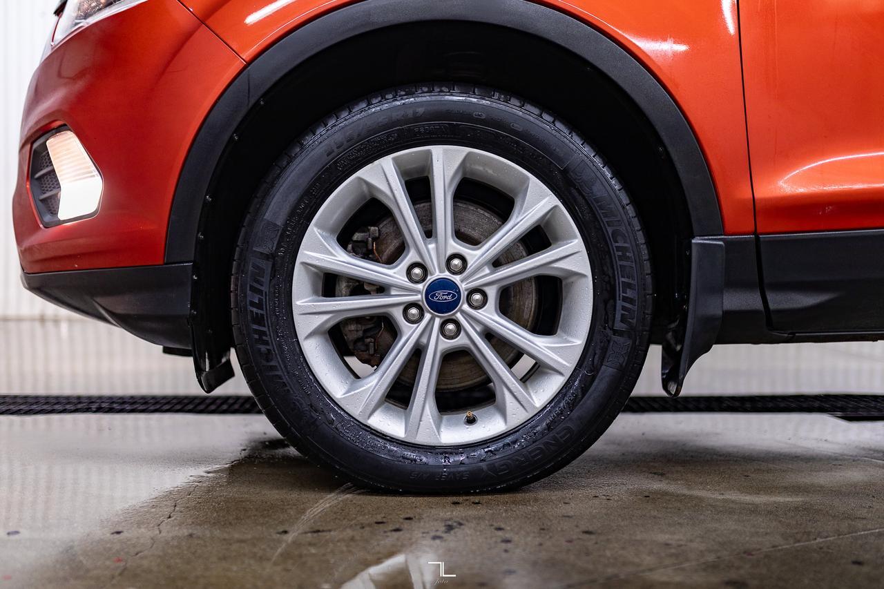 2019 Ford Escape AWD SE PSeat BCam Red Deer AB