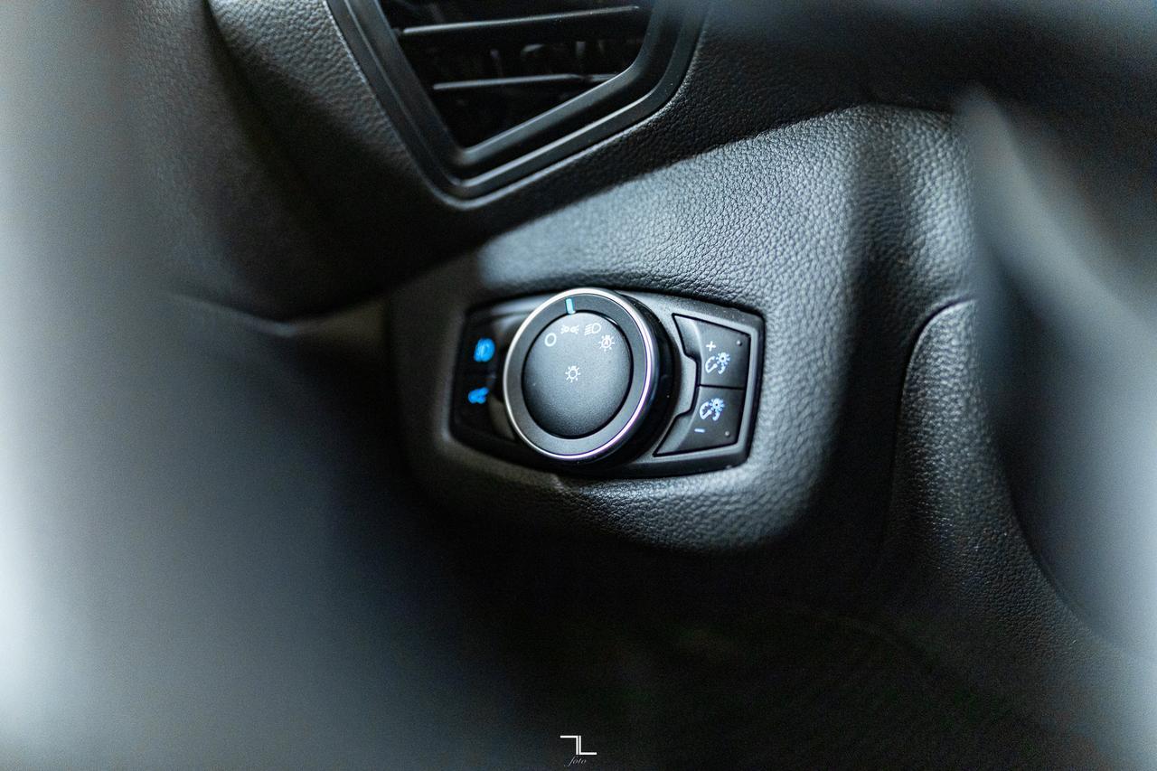 2019 Ford Escape AWD SE PSeat BCam Red Deer AB