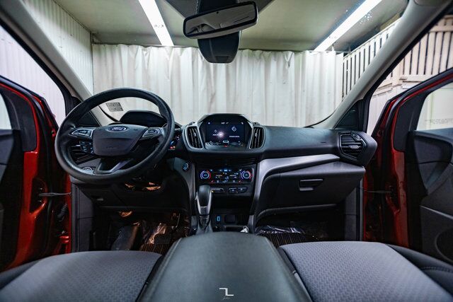 2019 Ford Escape AWD SE PSeat BCam Red Deer AB