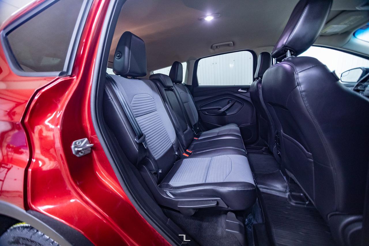 2019 Ford Escape AWD SE PSeat BCam Red Deer AB