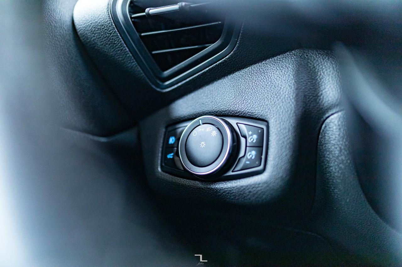 2019 Ford Escape AWD SE PSeat BCam Red Deer AB