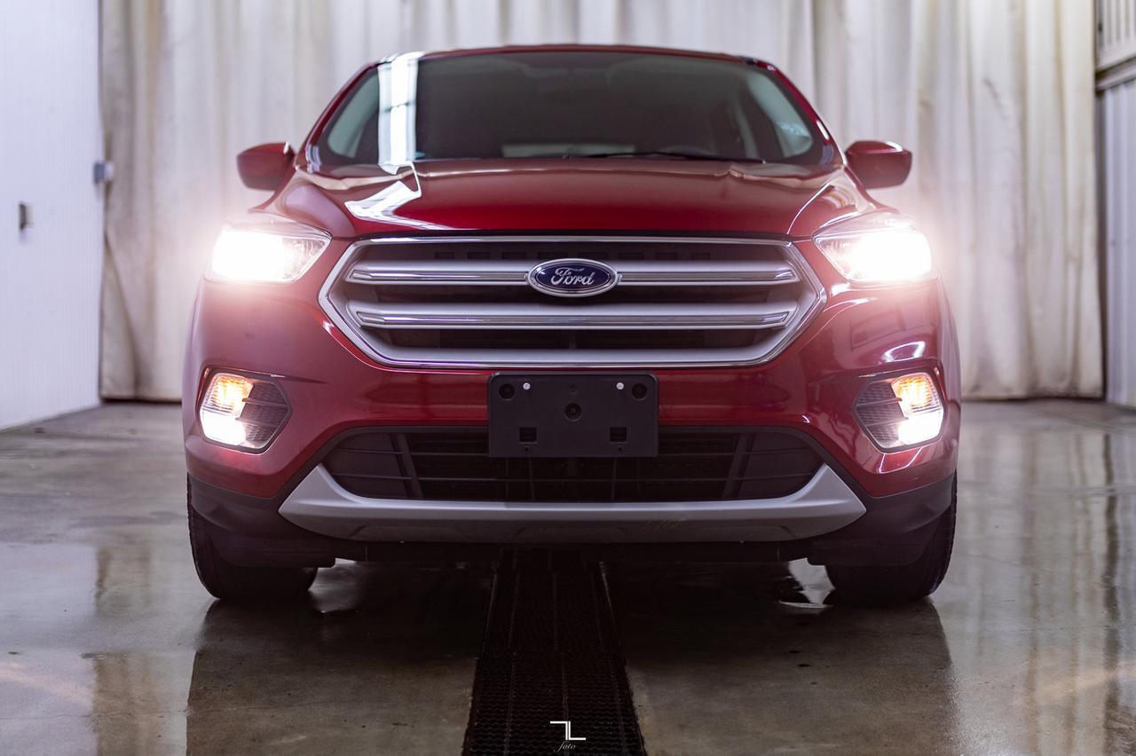 2019 Ford Escape AWD SE Sport BCam Red Deer AB