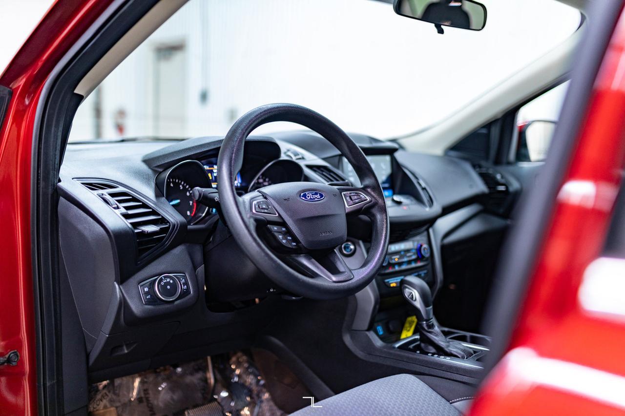 2019 Ford Escape AWD SE Sport BCam Red Deer AB