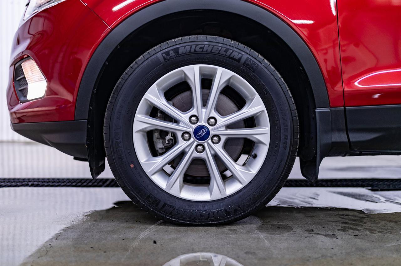 2019 Ford Escape AWD SE Sport BCam Red Deer AB