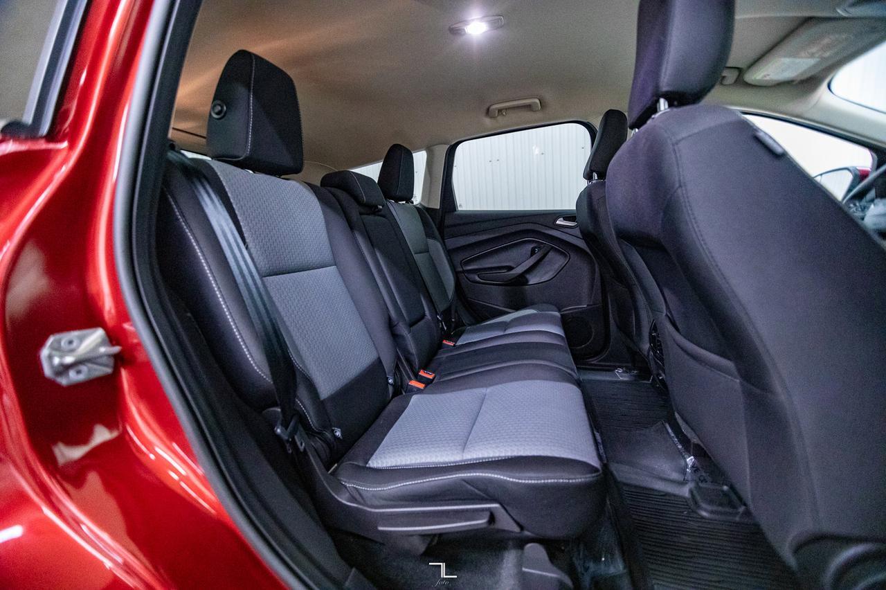 2019 Ford Escape AWD SE Sport BCam Red Deer AB