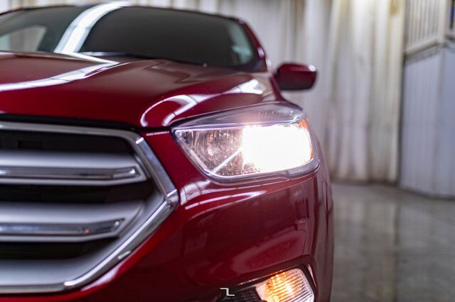 2019 Ford Escape AWD SE Sport BCam Red Deer AB