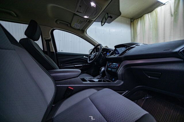 2019 Ford Escape AWD SE Sport BCam Red Deer AB