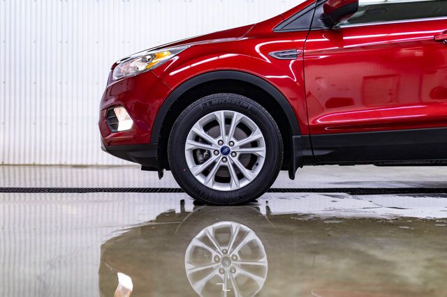 2019 Ford Escape AWD SE Sport BCam Red Deer AB