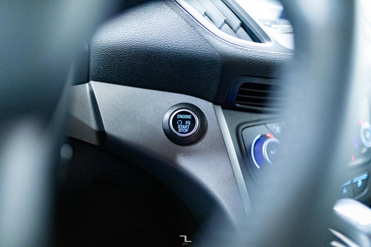 2019 Ford Escape AWD SEL Leather BCam Red Deer AB