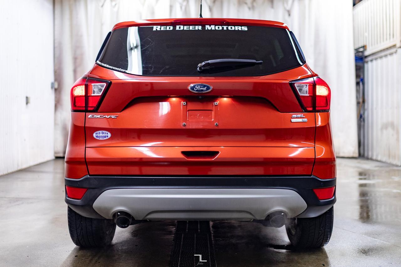 2019 Ford Escape AWD SEL Leather Roof BCam Red Deer AB