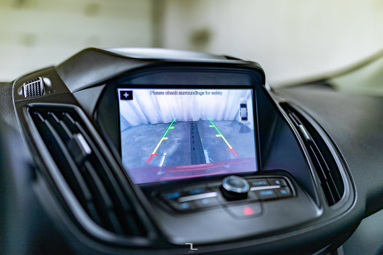 2019 Ford Escape AWD SEL Leather Roof BCam Red Deer AB