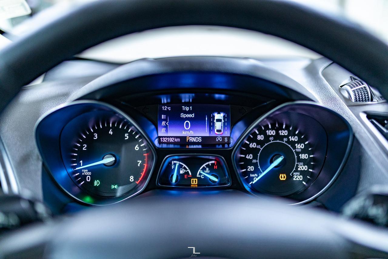 2019 Ford Escape AWD SEL Leather Roof BCam Red Deer AB