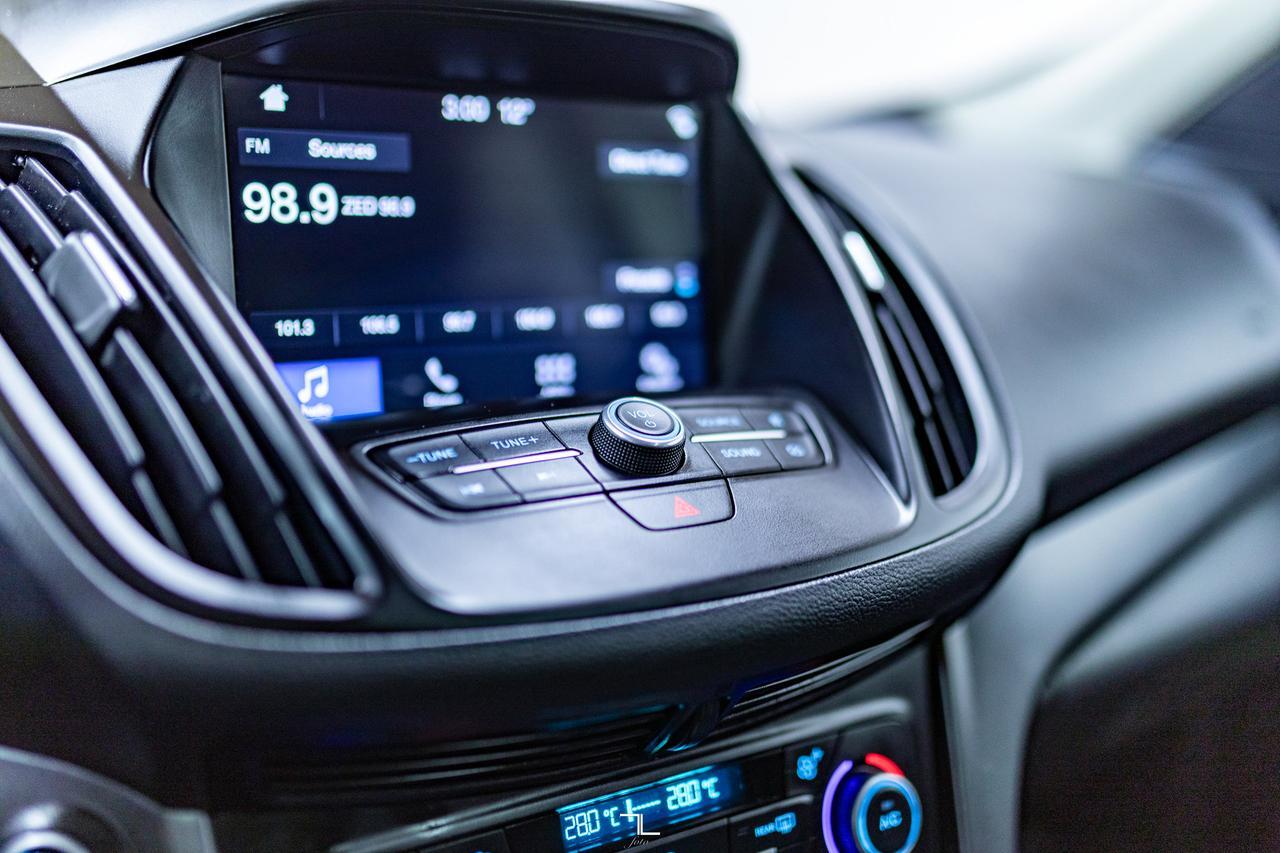 2019 Ford Escape AWD SEL Leather Roof BCam Red Deer AB