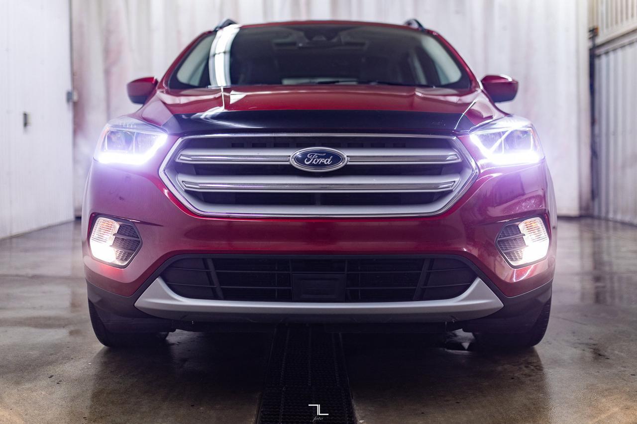 2019 Ford Escape AWD SEL Leather Roof BCam Red Deer AB