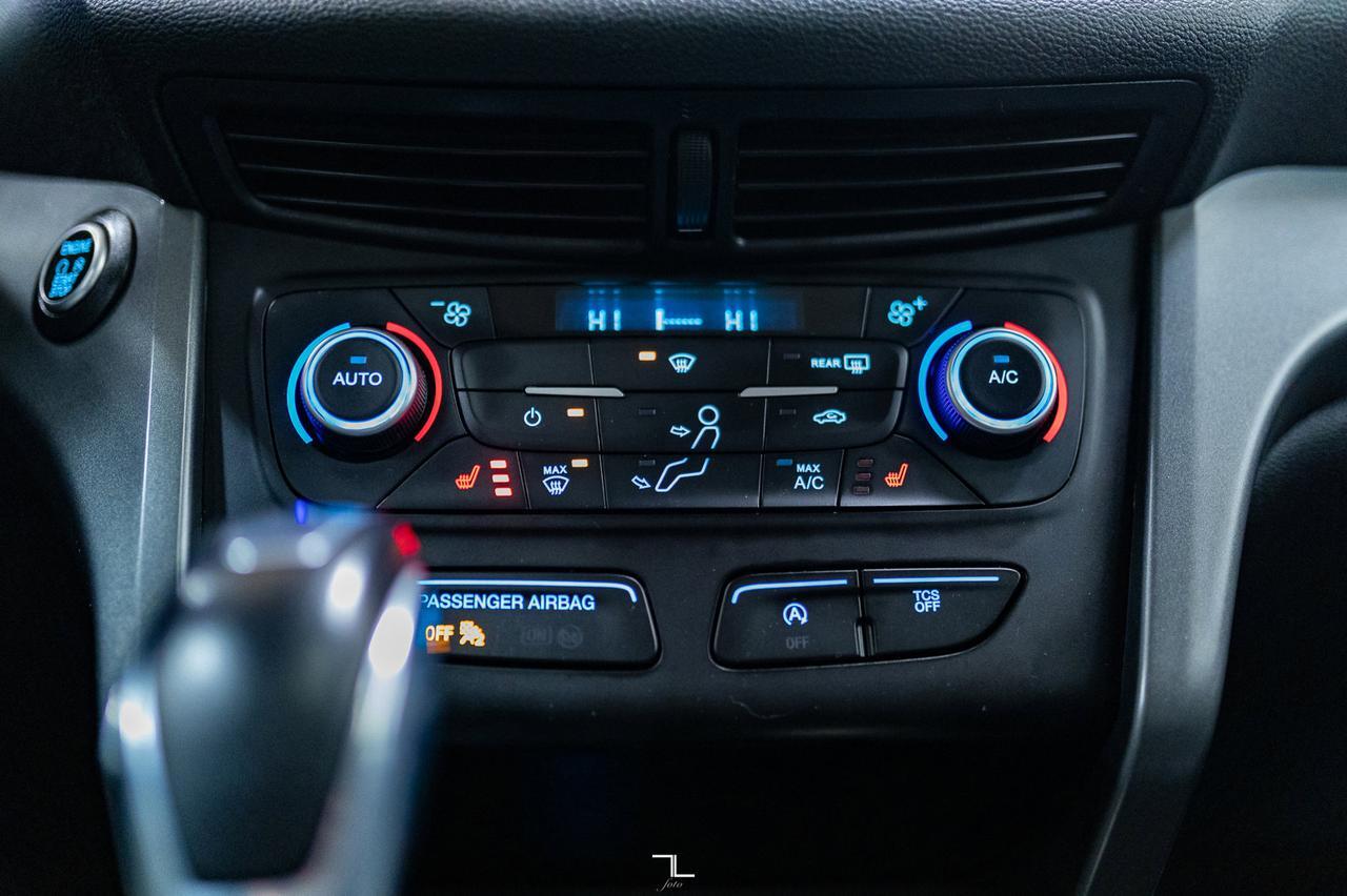 2019 Ford Escape AWD SEL Leather Roof BCam Red Deer AB