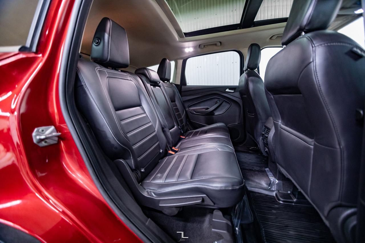 2019 Ford Escape AWD SEL Leather Roof BCam Red Deer AB