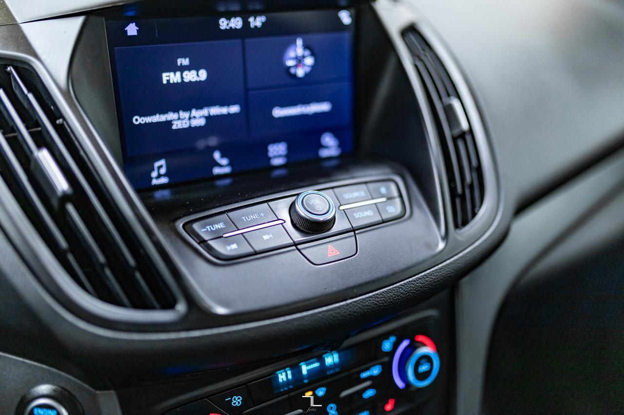 2019 Ford Escape AWD SEL Leather Roof BCam Red Deer AB