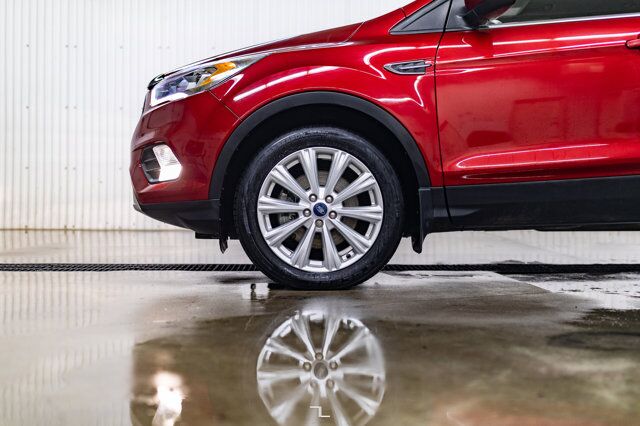 2019 Ford Escape AWD SEL Leather Roof BCam Red Deer AB