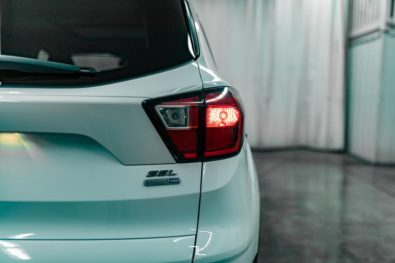 2019 Ford Escape AWD SEL Leather Roof BCam Red Deer AB
