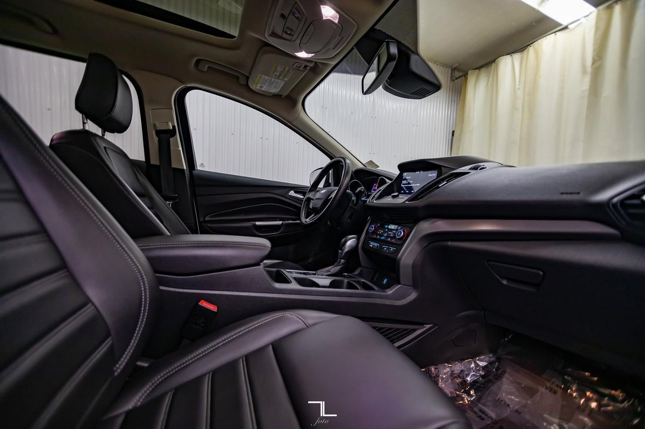 2019 Ford Escape AWD SEL Leather Roof BCam Red Deer AB