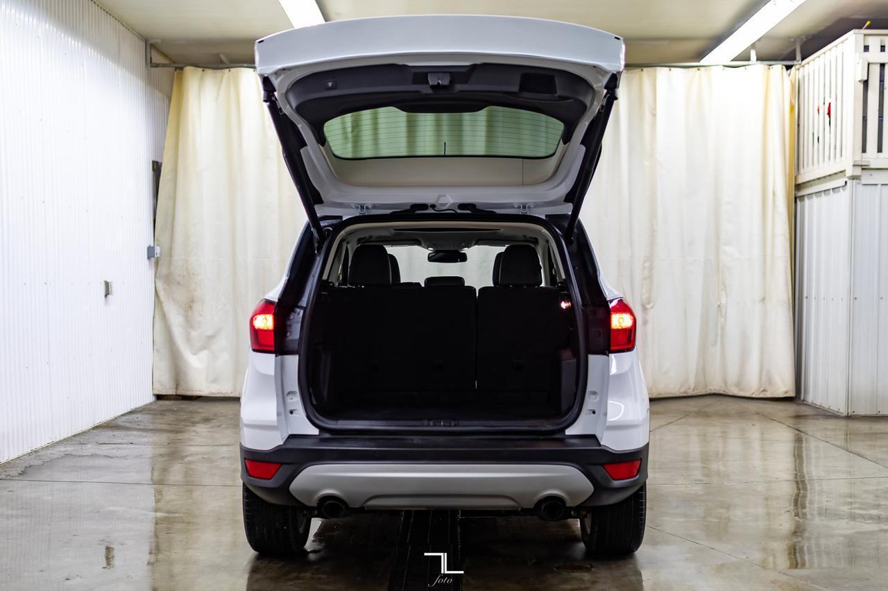 2019 Ford Escape AWD SEL Leather Roof BCam Red Deer AB