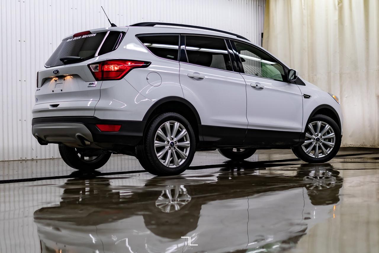 2019 Ford Escape AWD SEL Leather Roof BCam Red Deer AB