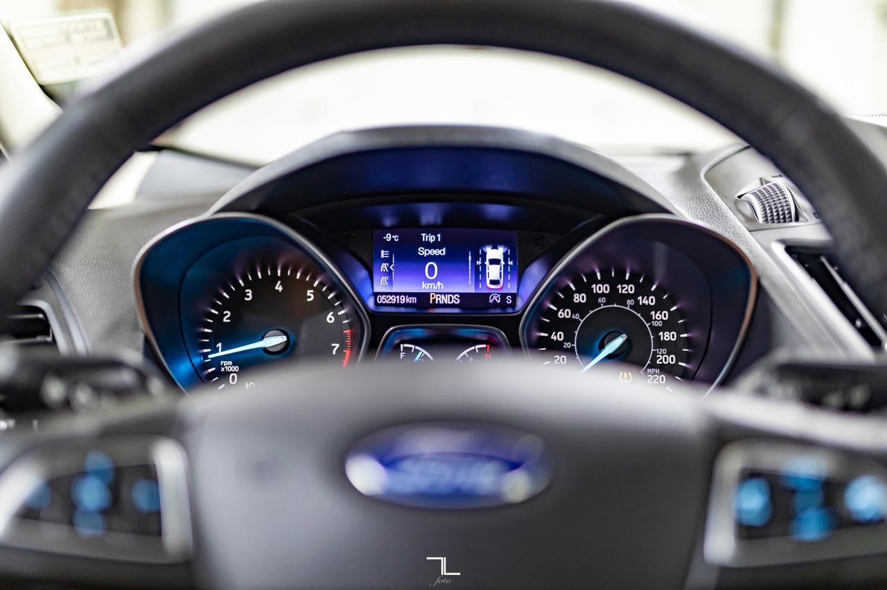 2019 Ford Escape AWD SEL Leather Roof BCam Red Deer AB