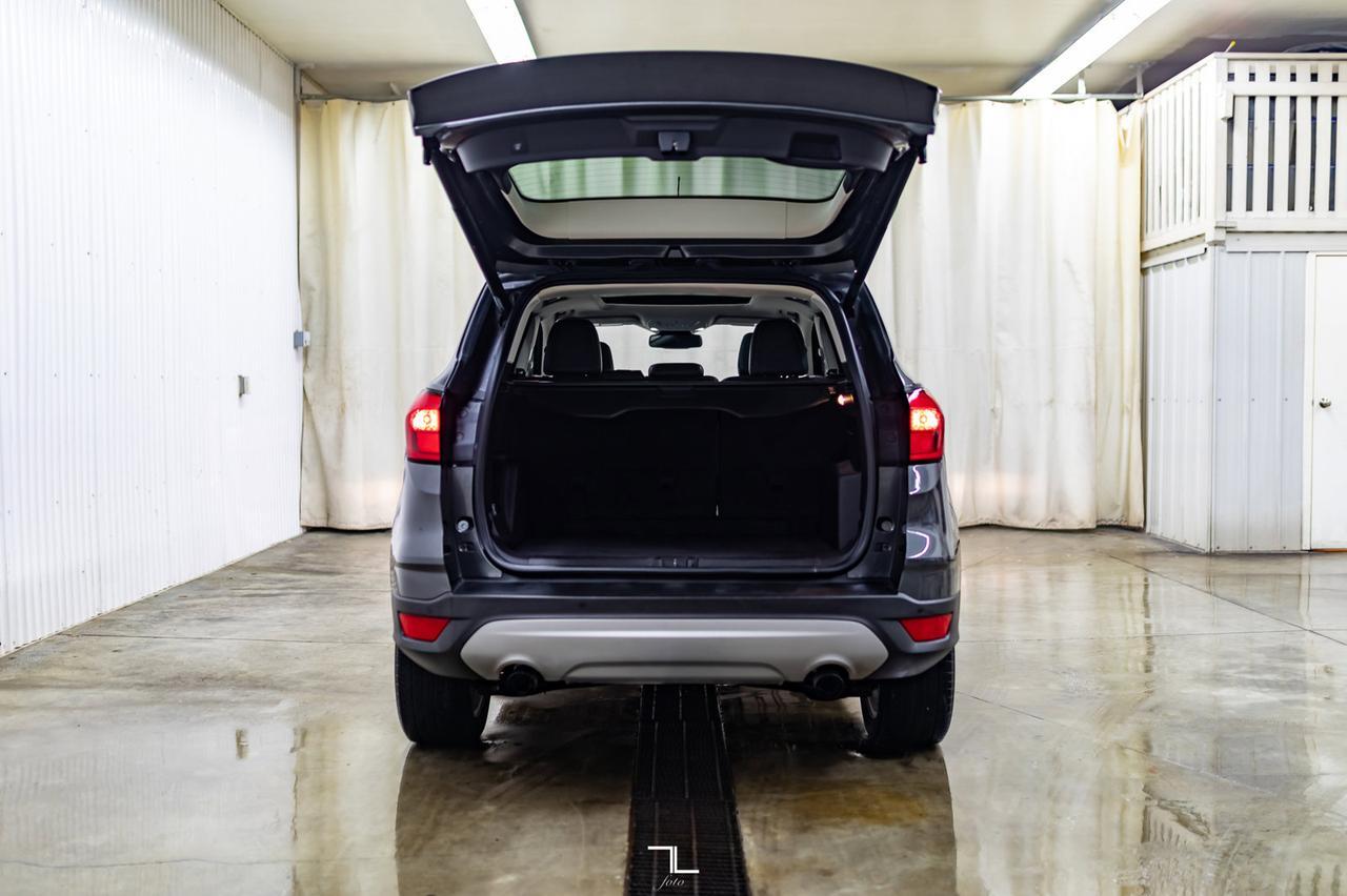 2019 Ford Escape AWD SEL Leather Roof BCam Red Deer AB